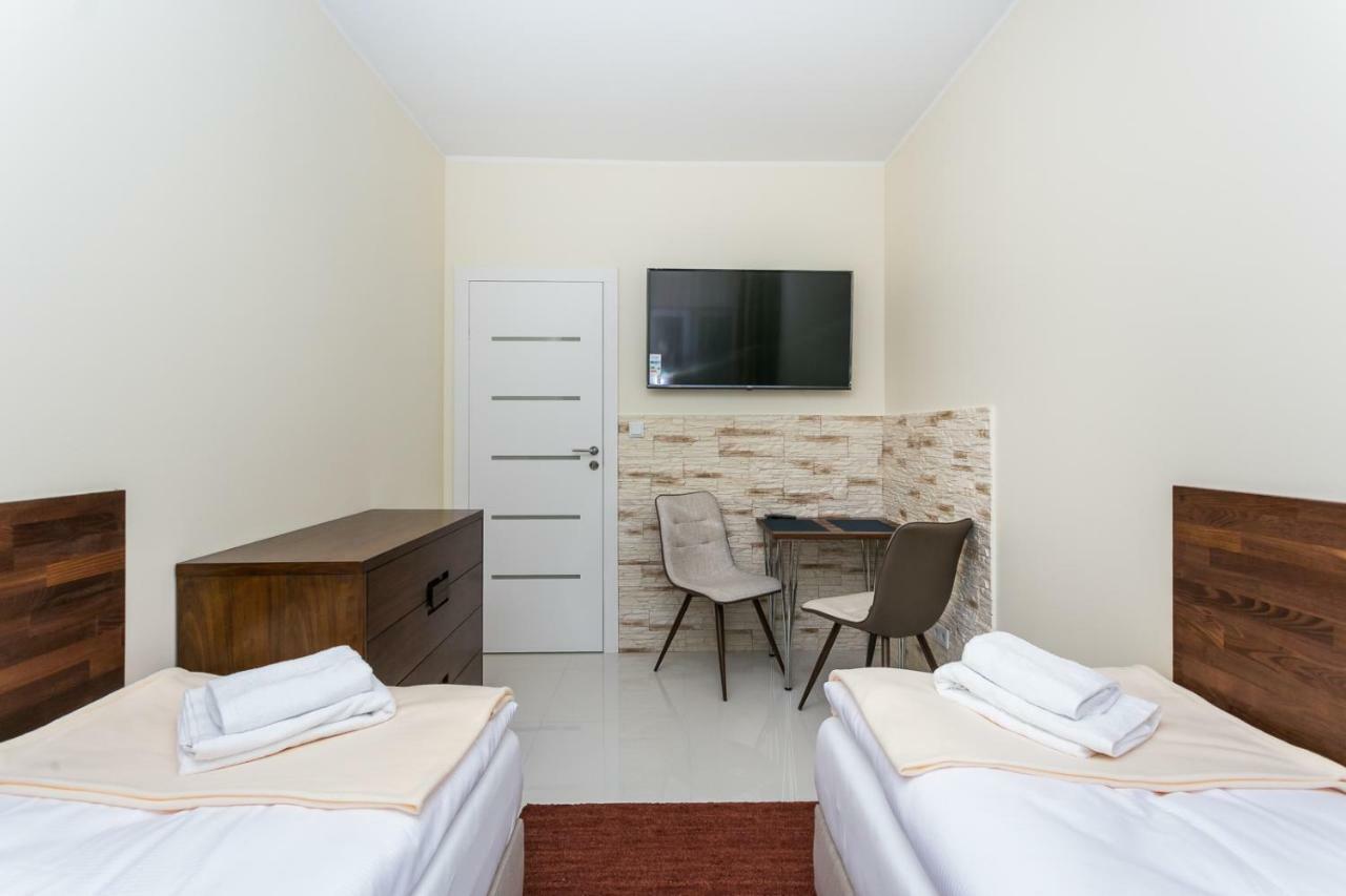 Apartamenty Dom Saski 10 Minut Od Centrum Warszawy Warszawa Eksteriør billede